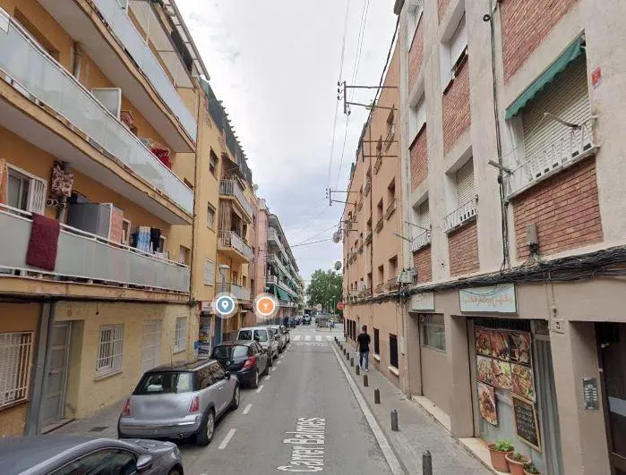 SE VENDE piso OKUPA en C CL BALMES, 3 de Canovelles, Barcelona.