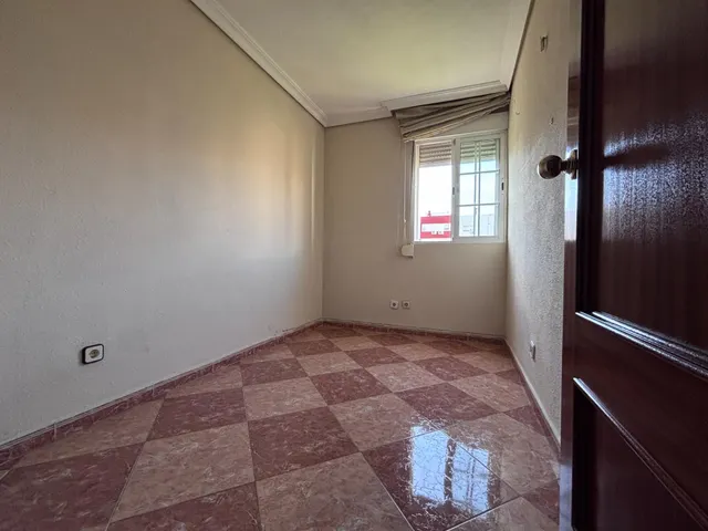 Se vende estupendo piso en santa aurelia — 28