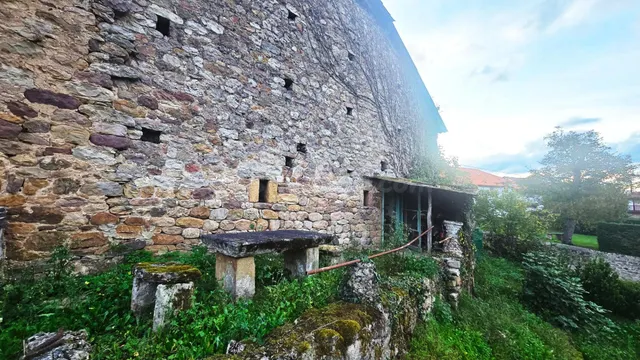 Casona con historia y alma en Santa Cruz de Iguña (Molledo,  - foto 4