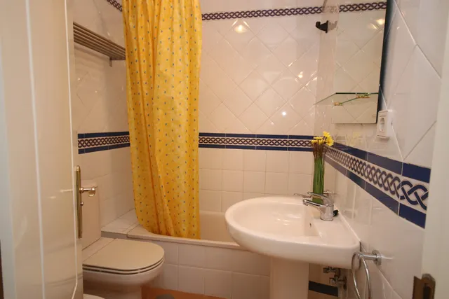 Apartamento con 2 suites y terraza en Residencial El Faro, Isla Canela — 28