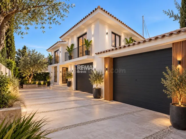 Roses - Santa Margarita | Villa para reformar con 24 metros  - foto 3
