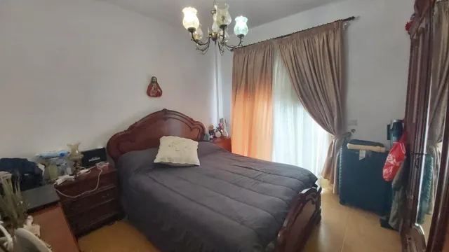 Piso amplio con garaje en Realejo Alto — 7