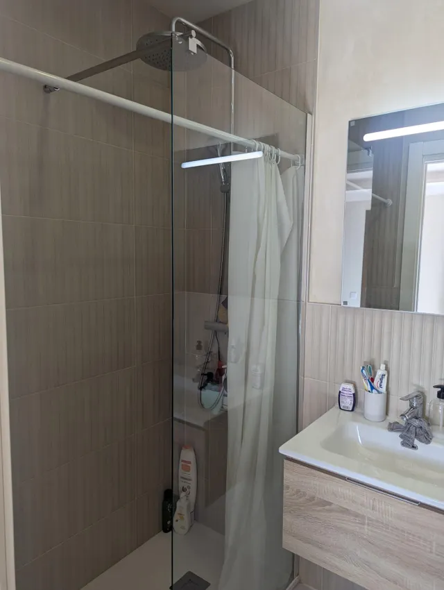 Casa en barri antic – totalmente rehabilitada – 3 lavabos completos — 14