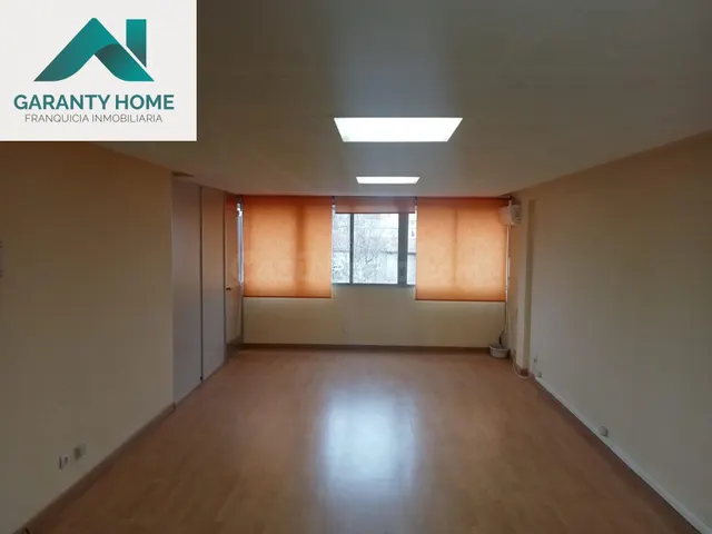 EXCELENTE OFICINA EN EL CENTRO DE MOSTOLES