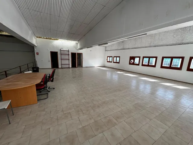 NAVE INDUSTRIAL EN REUS — 10