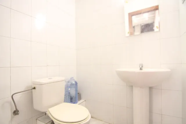 Local comercial de 34 m2 en la zona del Mercadona — 6