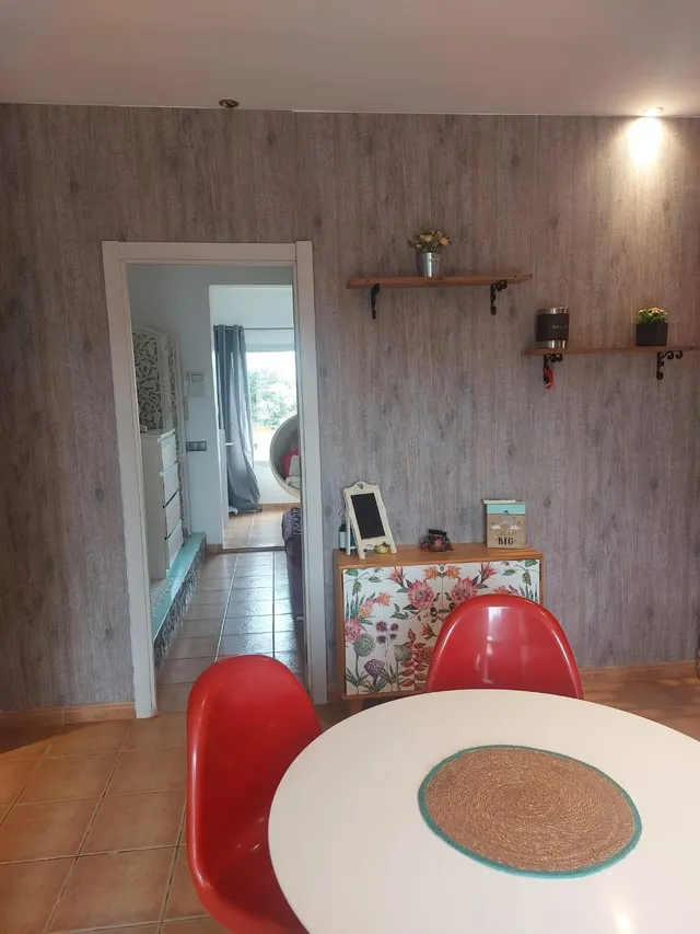Chalet de 71 m2 con terraza y piscina a muy pocos metros de la playa — 33