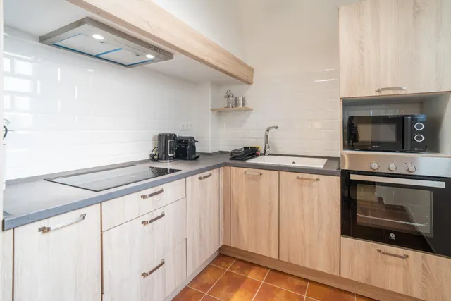 Elegancia junto al mar: fantástico piso reformado en el Cabanyal — 38
