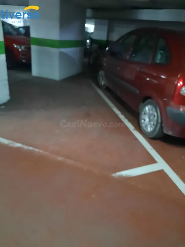 Plaza de Garaje en Zona Céntrica de Burgos: Ideal para Vehíc - foto 2