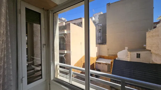 Se Vende Casa de Tres Plantas con garaje doble y trastero. — 36