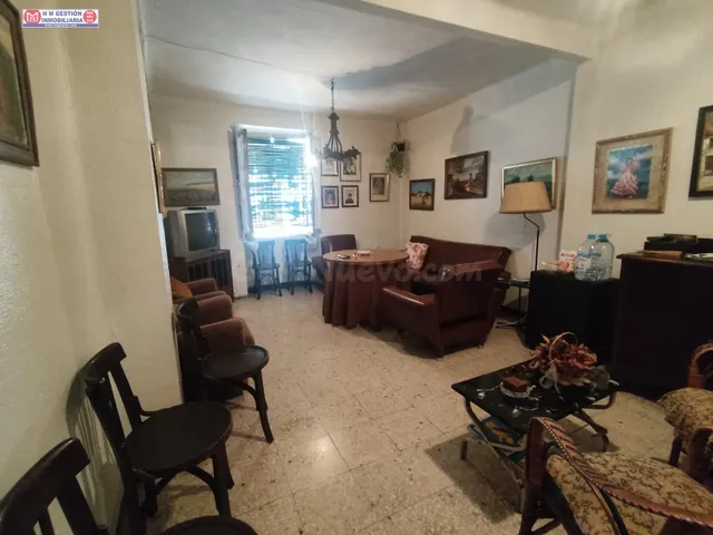 Casa a reformar sobre parcela de 140m2 y fachada de 14 m ubi - foto 2