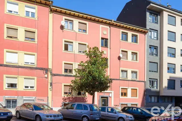 Piso en venta en avenida torrelavega, Oviedo – amplitud y ubicación — 30