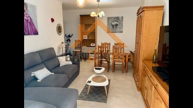 SE VENDE PISO EN EL EJIDO EN URBANIZACIÓN PRIVADA ZONA PABEL - foto 2