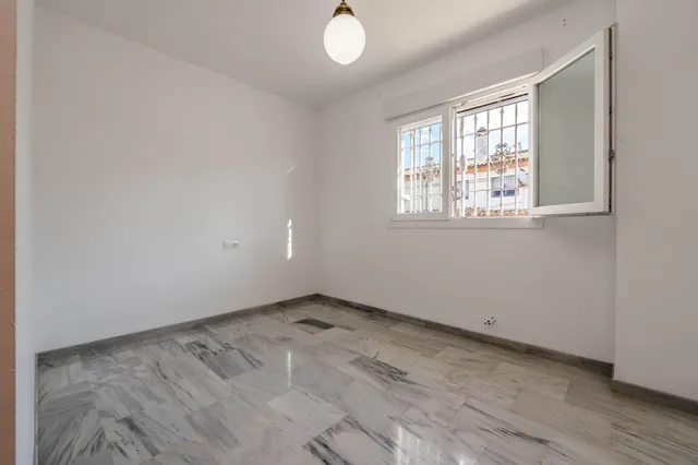 Amplia casa adosada en "la joya"....a escasos minutos del centro de Granada!! — 33