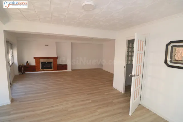 Piso reformado con garaje en venta en Sagunto – barrio de santa ana. 3º piso sin ascensor. — 4