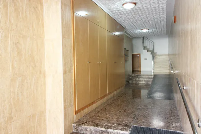 Amplia vivienda de 4 habitaciones en zona cervantes – Alaquàs — 24