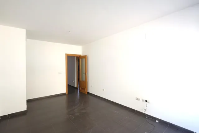 ###  ¡oportunidad en Cúllar Vega! tres pisos a la venta — 5