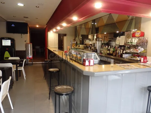 Venta de bar-cafetería en pleno rendimiento - foto 3