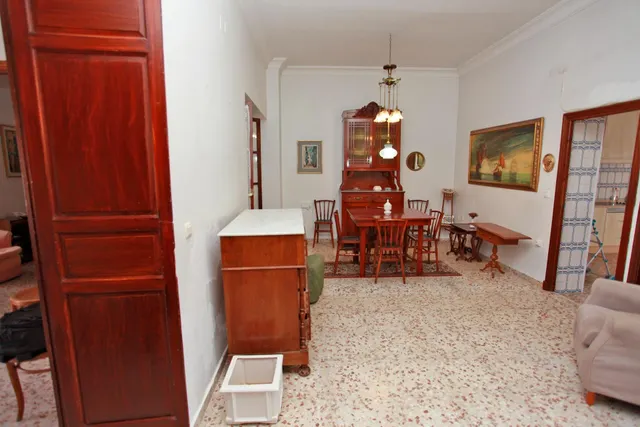 Casa de pueblo 4 habitaciones, planta baja con patio, garaje y gran potencial en La Palma — 22