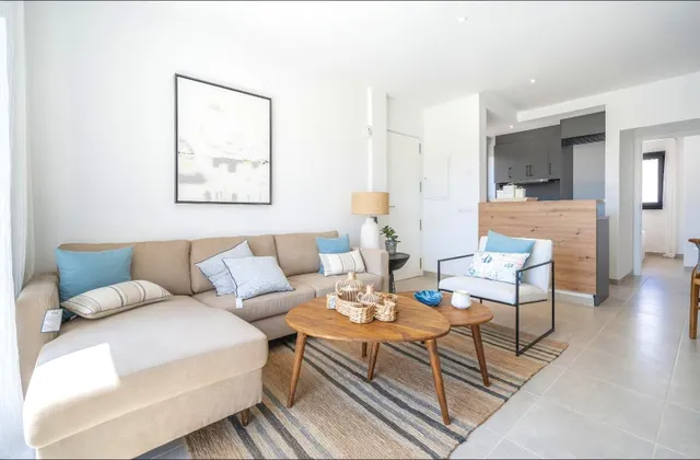 Chalet pareado a estrenar cerca del mar con jardín y aparcamiento — 4