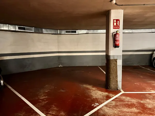 Piso de grandes dimensiones en la Riera de Mataró — 13