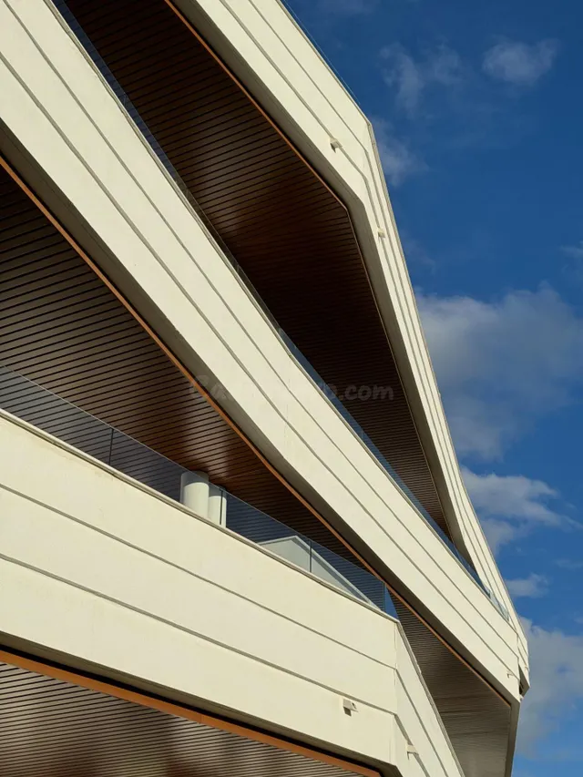 Bajo con terraza 51 m2 y jardín 50 m2 - foto 3