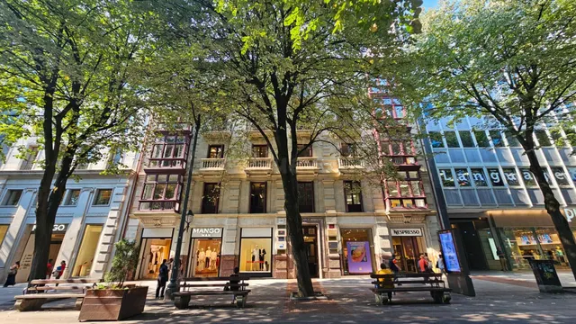 278 metros con reforma de lujo en Gran Vía con garaje - foto 2