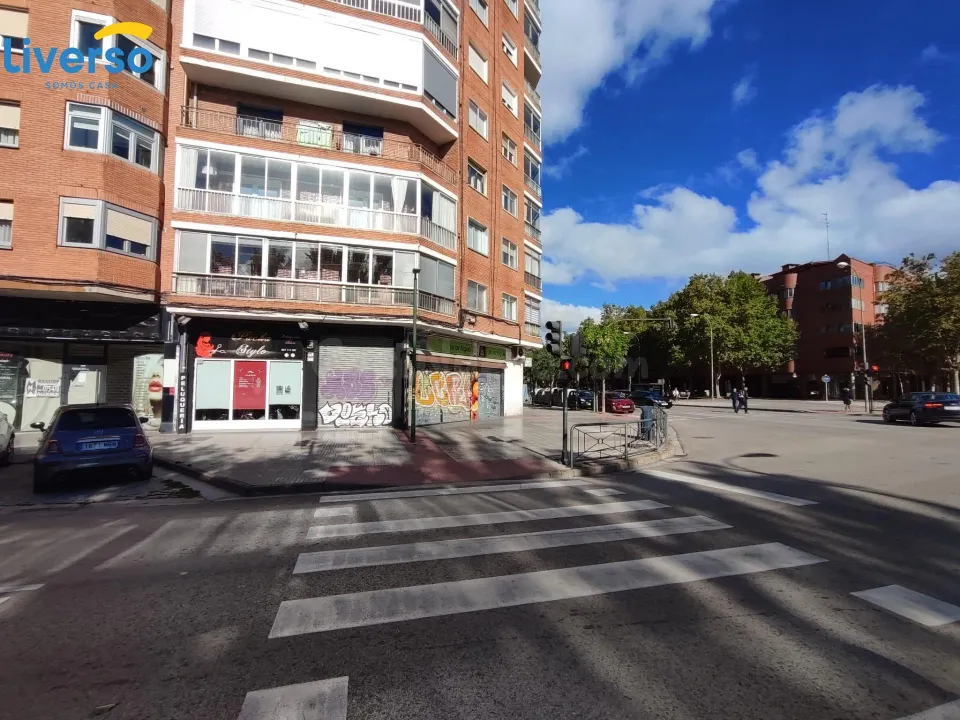 Es tu proyecto comercial, una lavandería? o máquinas de vending? te presentamos este local en  un sitio totalmente estratégico