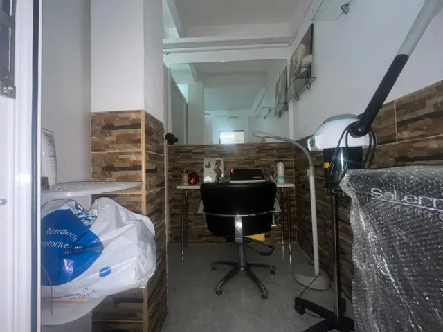 Gran oportunidad local de 139 metros en Valdeolleros — 23