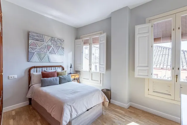 Exclusivo Piso Dúplex en el Corazón de Granada — 25