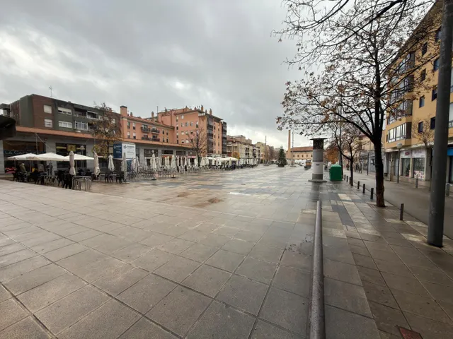Impecable local en Cal Font, primera linea, dos escaparates, ¡para empezar tu actividad ya! — 11
