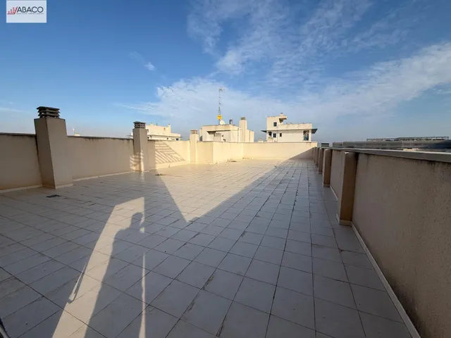 Ático con terraza de 140 m2 . — 13