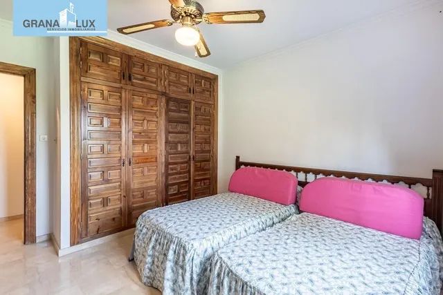 Espectacular Chalet en Ogijares - Ideal para Familias — 36