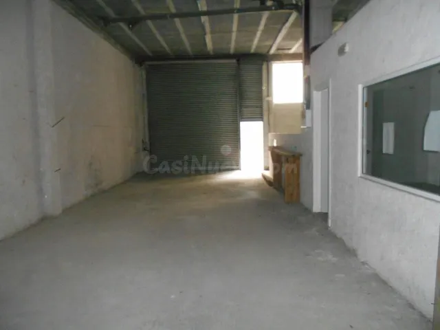 LOCAL COMERCIAL EN EL PUENTE - foto 3