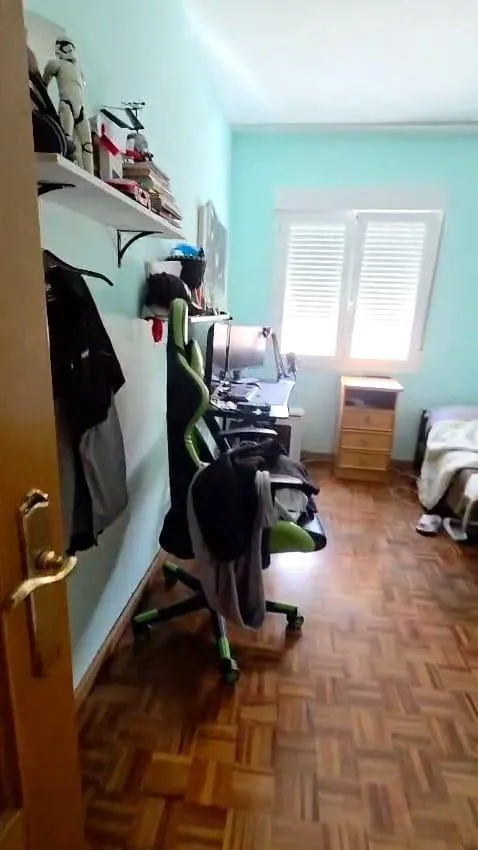 PISO EN VENTA EN EL CENTRO DE BRIVIESCA – ÚLTIMA PLANTA — 9