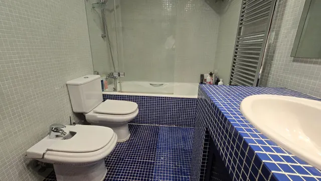 PISO DE LUJO EN ESQUINA TODO EXTERIOR CON GRAN SALON — 34