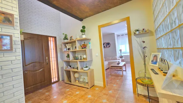 ¡INCREÍBLE CASA CON PISCINA Y VISTAS PANORÁMICAS EN CARRETER - foto 4