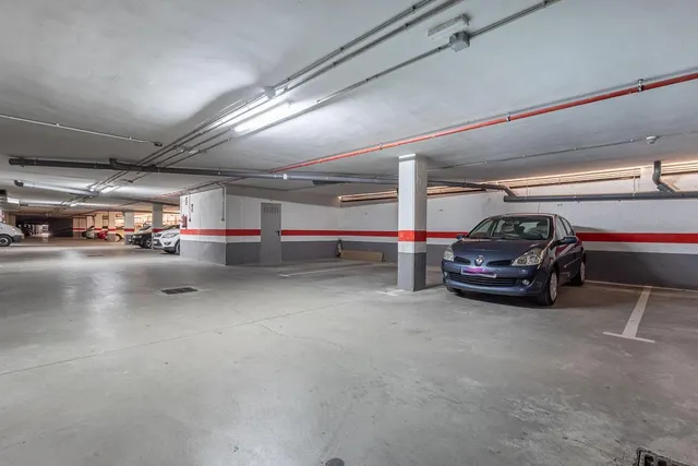 Piso con terraza en Albolote — 26