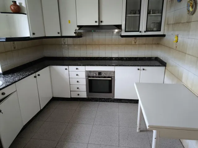 Amplia Casa para Reformar con Terrenos Anexos en Entorno Nat - foto 3
