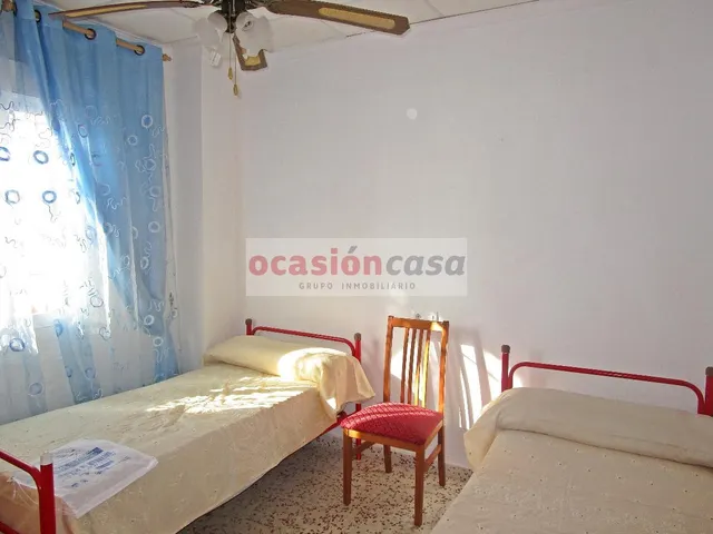 ¡GRAN CASA EN LA BARRIADA DE SANTA CRUZ! — 16