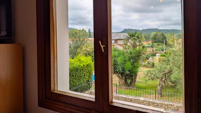 VIVIENDA Y NEGOCIO EN PIELAGOS — 16
