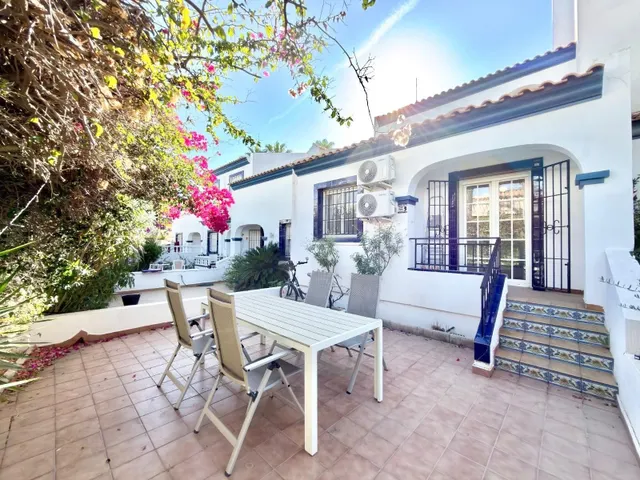 Casa 3 habitaciones 91m² en venta - Villamartín-Las Filipinas — 35