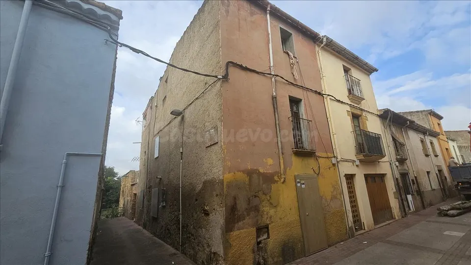 Casa adosada en la bisbal d'empordà
