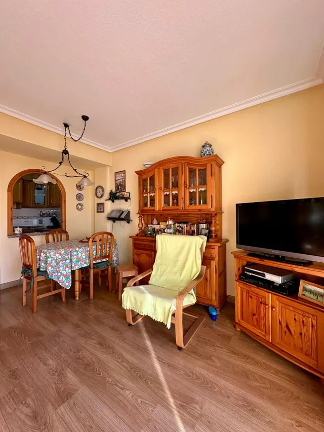 Se vende piso con garaje cerrado y terraza de 10 m2 en Torrevieja — 15