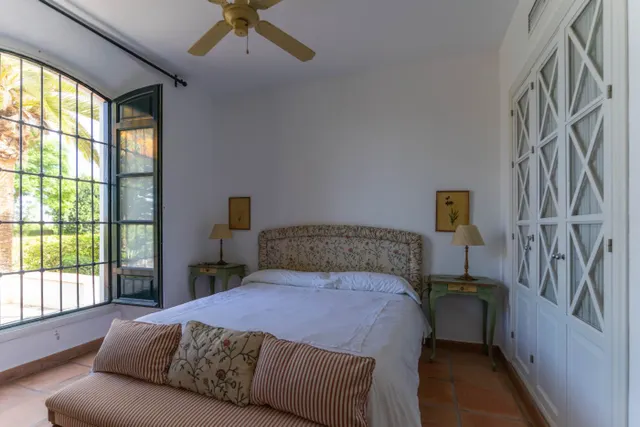 Bonita casa de campo con piscina, jardines y barbacoa — 23
