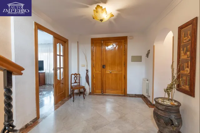 Casa en esquina en venta en Las Gabias — 3