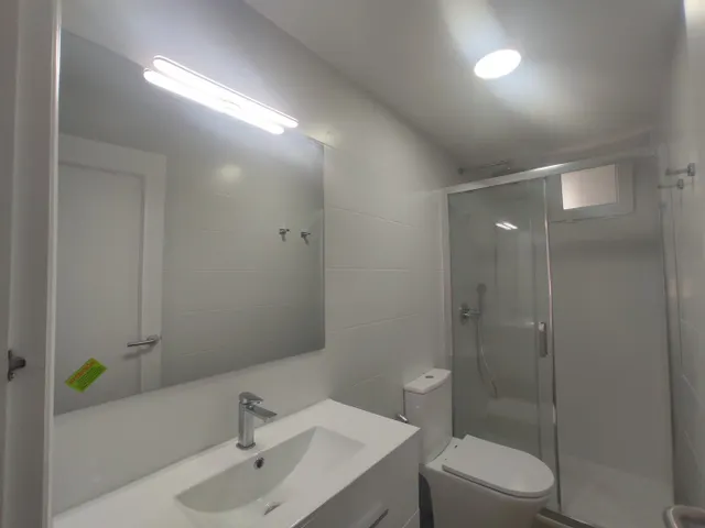 ALQUILER DE   VIVIENDA VACIA  TOTALMENTE REFORMADA — 20