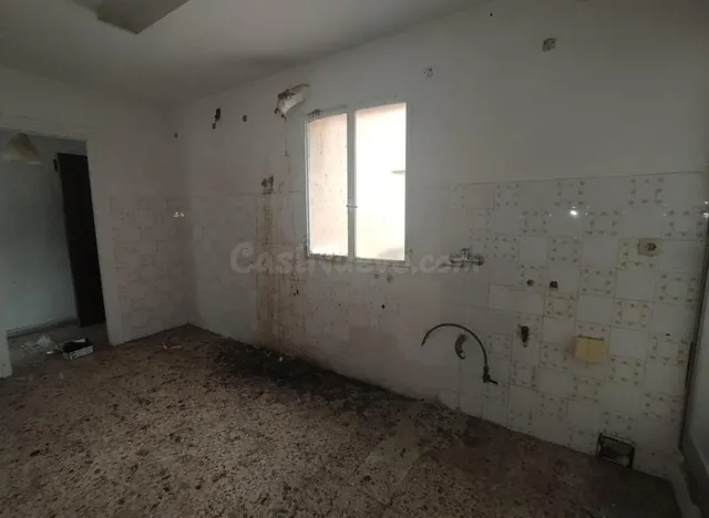 Oportunidad Única en el Corazón de Murcia: Piso a Reformar p - foto 4