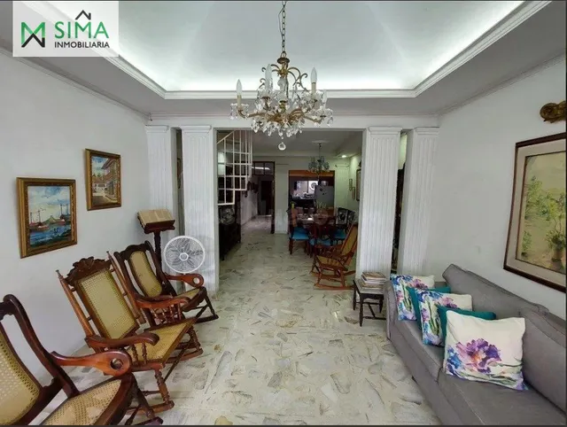SE VENDE CASA UBICADA EN EL BARRIO MANGA - foto 2