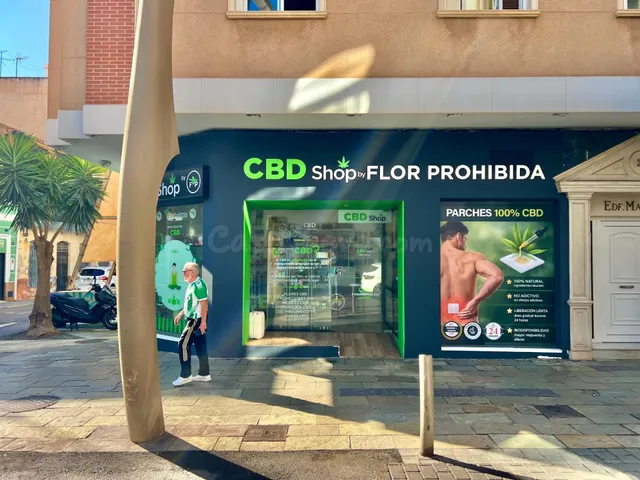 Local comercial 45m² en venta - torrevieja — 4